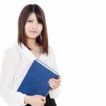 帯広市立中学校女性教諭の名前や学校は?男子生徒との間の問題とは?