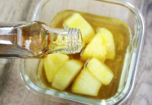 悪魔の飲み物の作り方！パイナップルとイチゴ使用！簡単に作れる！