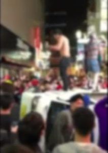 渋谷ハロウィン軽トラ横転犯人はだれなのか?名前と動画を紹介!