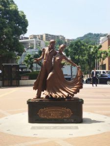 宝塚歌劇団の動画配信サービス！未公開トークイベントや舞台裏映像も豊富！