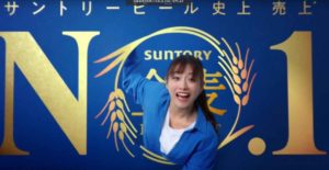 【金麦CMメイキング動画】石原さとみ!青ワンピースのブランドは?檀れいは降板?